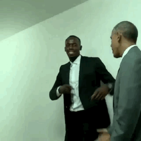 Obama pozuje