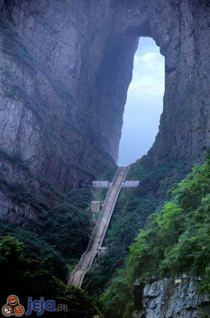 Niebiańska Brama w Chinach
