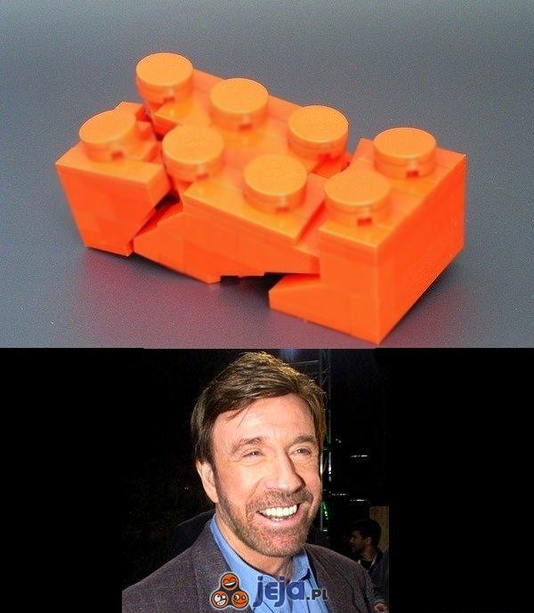 Gdy Chuck Norris nadepnął na klocek Lego
