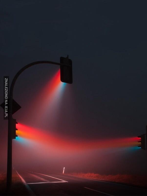 Sygnalizacja świetlna podczas mgły