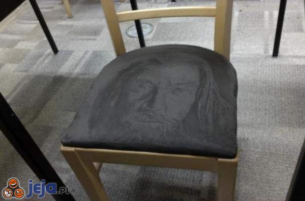 Rysunek na krześle