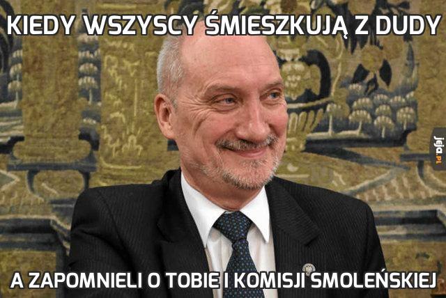 Kiedy wszyscy śmieszkują z Dudy