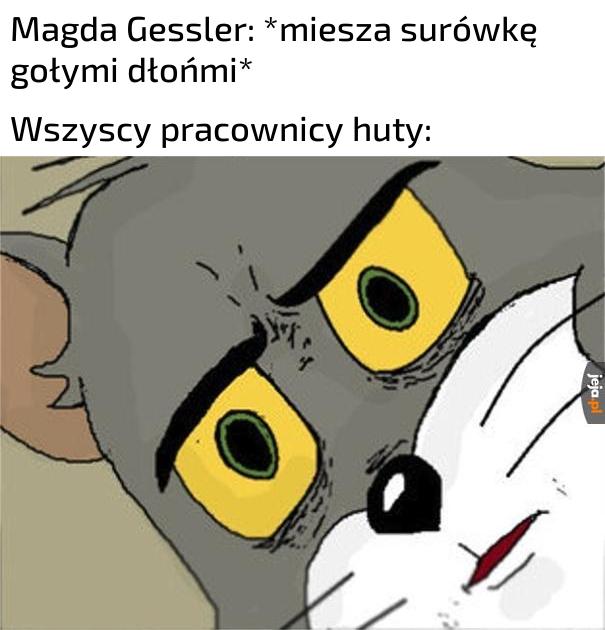 I jeszcze w nich rzuca