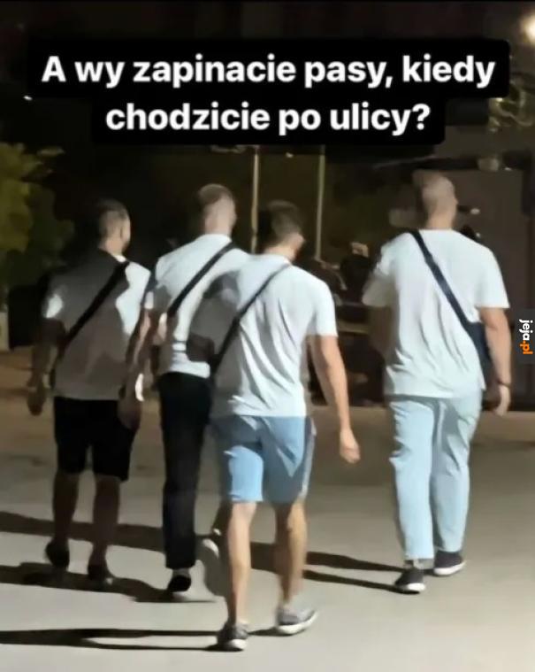 Zapnijcie pasy