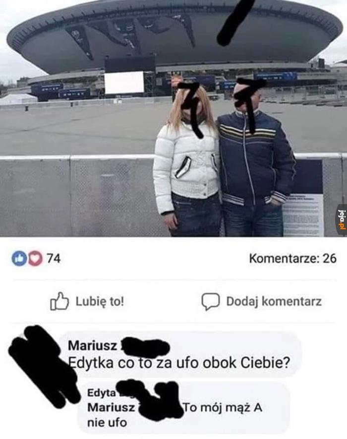 Niezidentyfikowany partner stojący