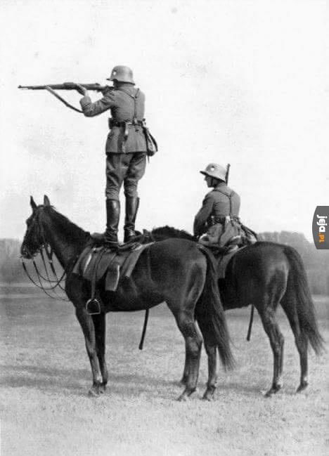 Niemiecki sposób strzelania z konia