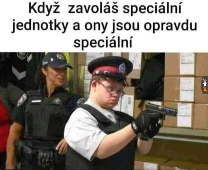 Faktycznie specjalna