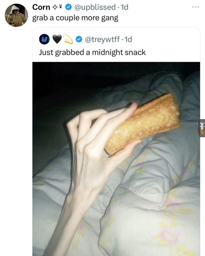 *dźwięki szkieleta z Minecraft'a
