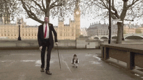 Najwyższy i najniższy człowiek świata na wspólnym spacerze