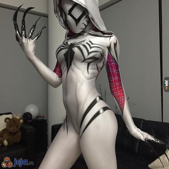 Kobiecy cosplay spidermana