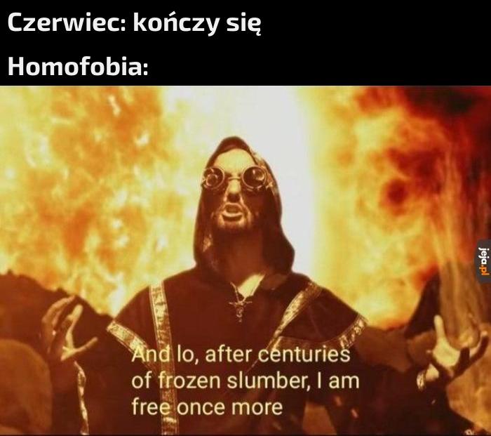 A tęczowe loga z kolei znikają
