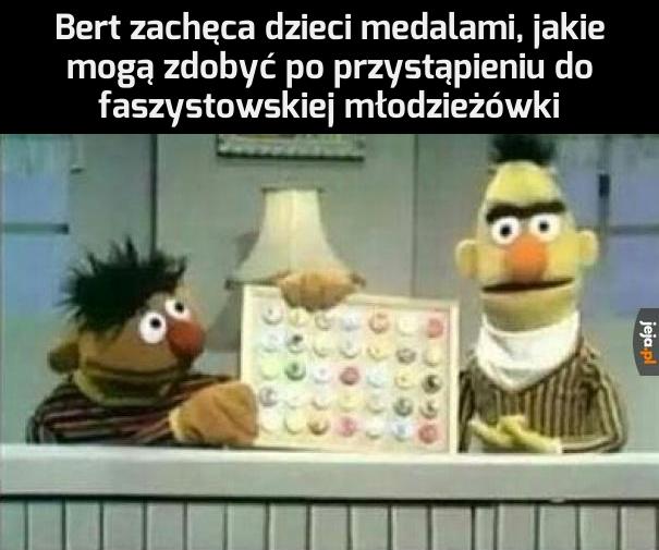 Chodźcie, spalimy kilka garaży