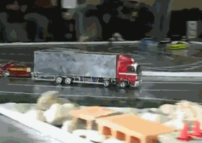 Ciężarówka mistrzem driftingu