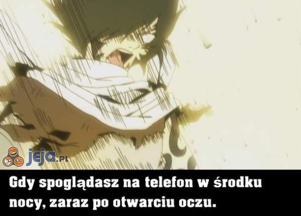 Gdy spoglądasz na telefon w środku nocy