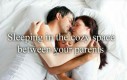 Spanie pomiędzy rodzicami