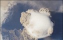 Wybuch wulkanu obserwowany ze stacji kosmicznej