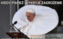 Papież kołnierzasty