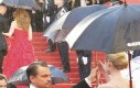 Leonardo DiCaprio z parasolką na rozdaniu Oskarów