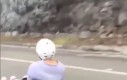 Wyobraźcie sobie, że on tak jechał 80km na godzinę