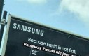 Płaskoziemcy właśnie wyrzucają oknem telewizory Samsunga