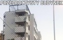 Przezroczysty budynek