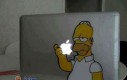 Simpsonowa naklejka na laptopa