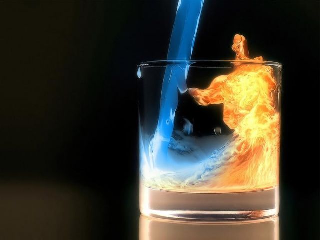 ogien vs woda w szklance w 3D